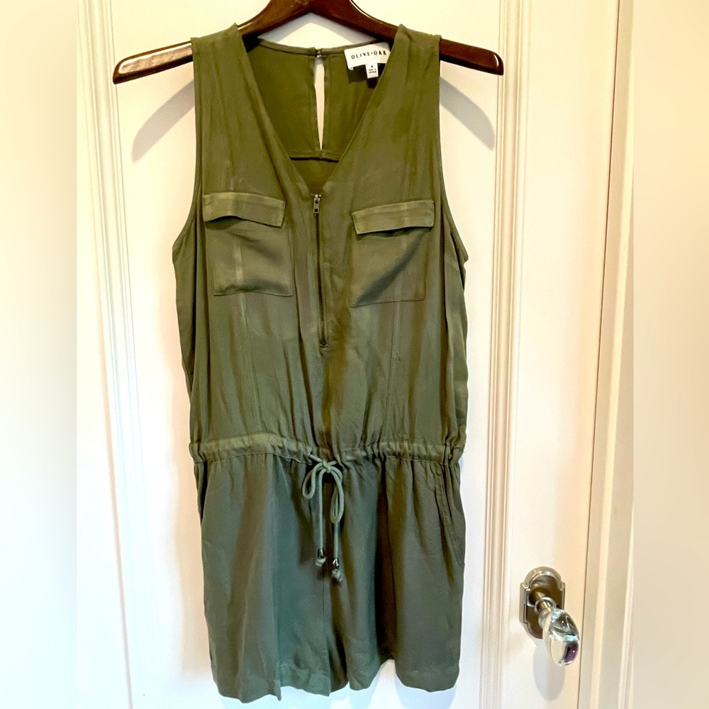 Olive + Oak - Green Romper. Great condition! Size: Medium. With drawstring.